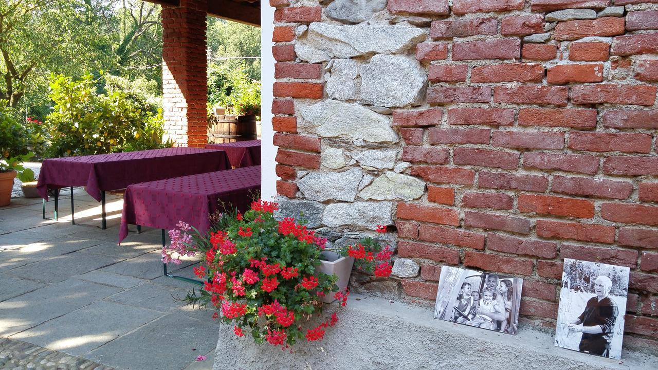 Relais Profumo Di Vino Bed & Breakfast Borgomanero Bagian luar foto